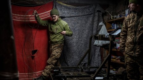 Най-младите войници остават на фронта: Новата реалност за Украйна