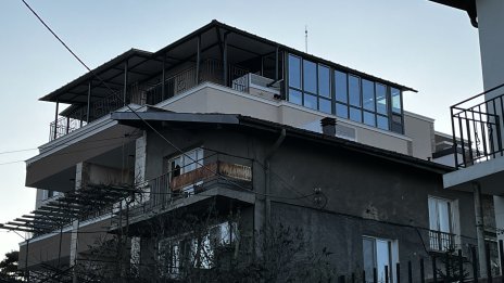 Вашите сигнали:  Законно или не, всеки си строи както ще