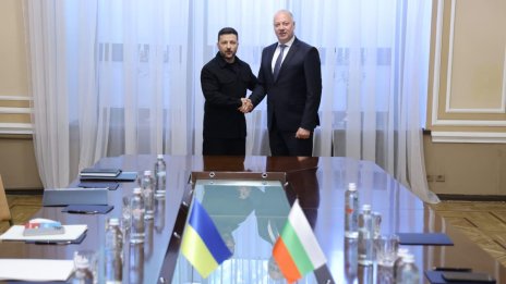 Желязков увери Зеленски, че България ще помогне за възстановяването на Украйна