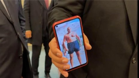 Бойко Борисов се похвали със снимка по бански: Какъв гларус бях!