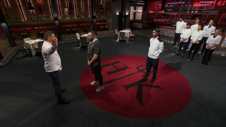 Рапърът Тото сдаде престилката в Hell&rsquo;s Kitchen СНИМКИ