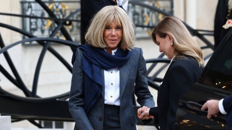 Бриджит Макрон се извини с половин уста на феминистките, които нарече "глупави кучки"