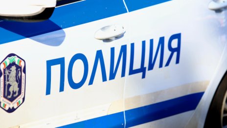 Обявена за открадната във Великобритания кола е иззета от двор в... Угърчин