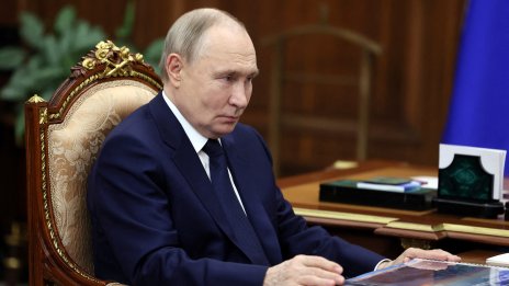 Путин ще се срещне със султанa на Оман