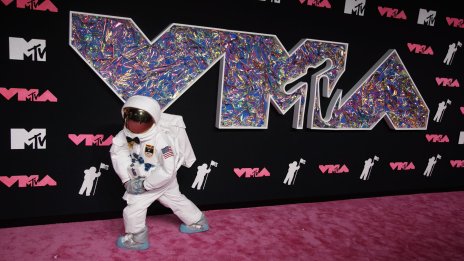 MTV спира музикалните си канали във Великобритания