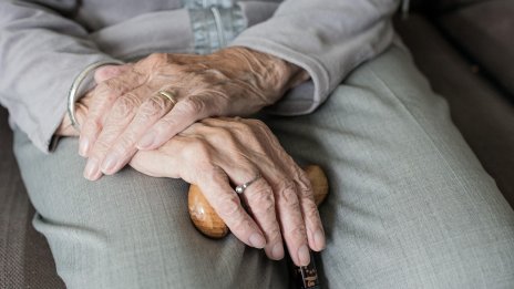 Пожар в старчески дом в Испания, има загинал