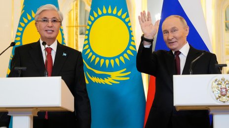 Путин подари четири амурски тигъра на Казахстан 