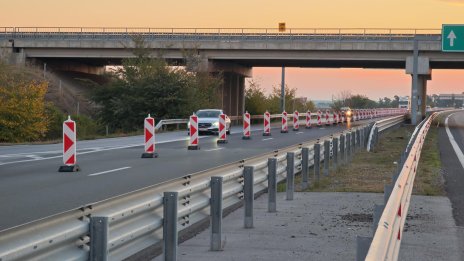 Ремонти на две места на магистрала "Тракия"