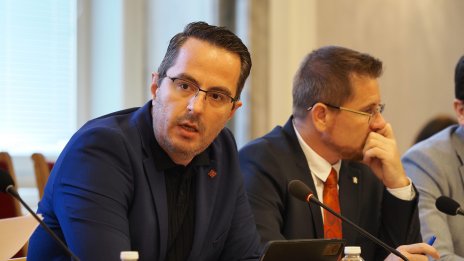 “Възраждане” ще се бори пагубното правителство да си отиде
