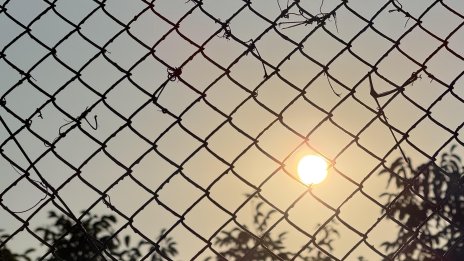 Времето днес: Предимно слънчево, градусите до 12&deg;