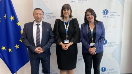 Българският европрокурор Теодора Георгиева е временно отстранена