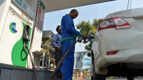 Излишъкът на петрол отваря път за нови санкции на Тръмп срещу Русия