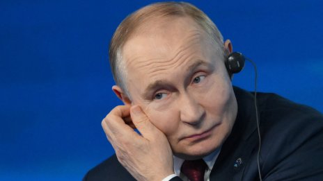 И Моди поздрави Путин за рождения му ден