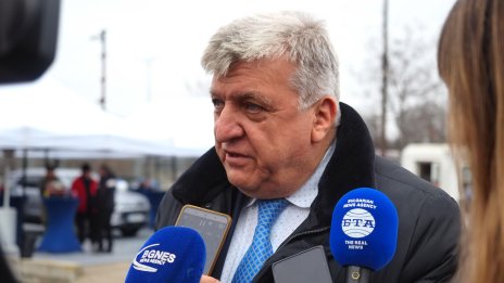 Министър Генов увери: Нищо не сме крили по случая "Петрохан"