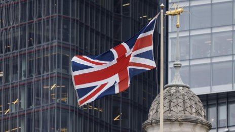 Великобритания изпраща отбранително оборудване и експерти на Белгия