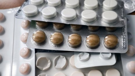 Лекари искат по-строг контрол върху употребата на антибиотици