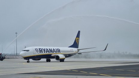 Ryanair атакува непокорните пътници: Започва дела за хиляди срещу тях 