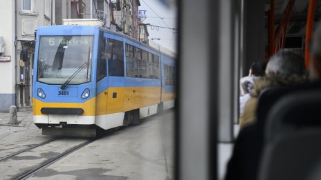 Променят временно маршрутите на четири трамвая 