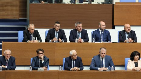 ПП-ДБ внесе петия вот на недоверие към кабинета “Желязков”