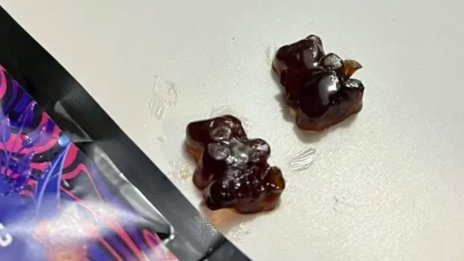 Желирани бонбони със съдържание на психоактивно вещество иззеха от 23-годишен мъж в Пловдив
