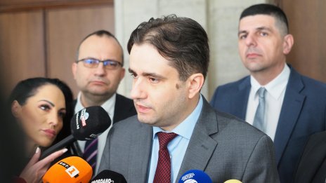 Божанов: Няма как да подкрепим мотивите на вота на недоверие