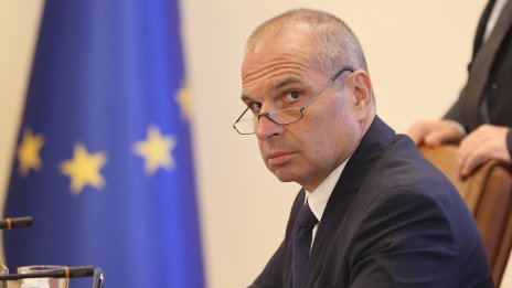 Караджов: Приемането на еврото ще повиши доверието към България
