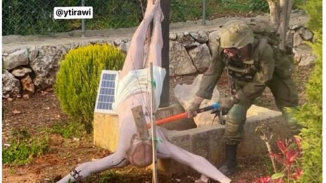 Израелски войник разби с чук статуя на Исус в Южен Ливан