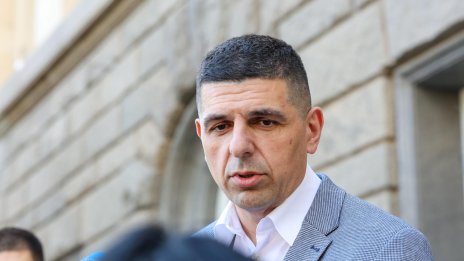 Ивайло Мирчев: Никой политик не трябва да си преписва заслугата за еврозоната
