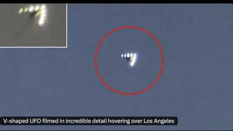 V-образно НЛО е заснето да кръжи над Лос Анджелис?