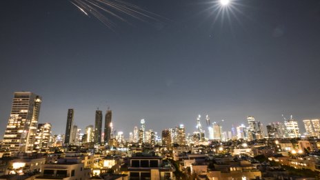 Как войната с Иран ще подкопае конкуренцията на САЩ с Китай