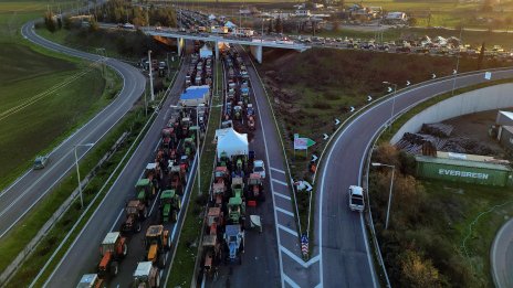 Нови, по-високи пътни такси в Гърция от днес