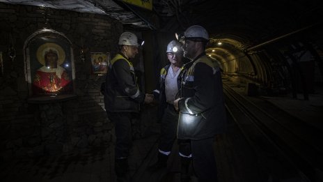 От готвачка до снайперистка: Украинските жени се борят за равенство в армията