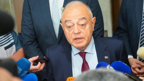 Атанас Атанасов: Русия може да цели разбиване на ЕС