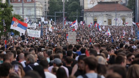 Има ли връзки между престъпния свят и президента на Сърбия Вучич?