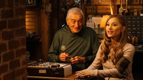 Ариана Гранде става част от "Запознай се с нашите 4" ВИДЕО