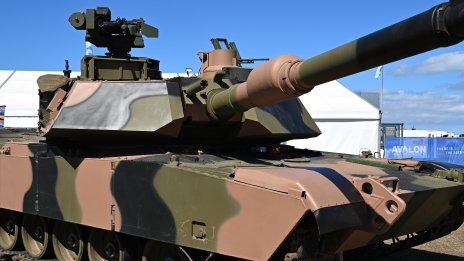Австралия е доставила танкове „Ейбрамс“ на Украйна 