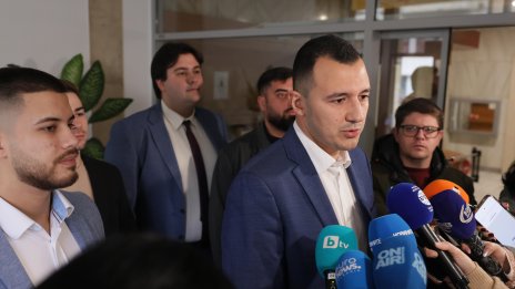 Вълков от БСП: Виждам Радев като наш партньор