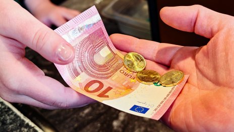 Регистрираха най-големия бюджетен дефицит за последните 20 години