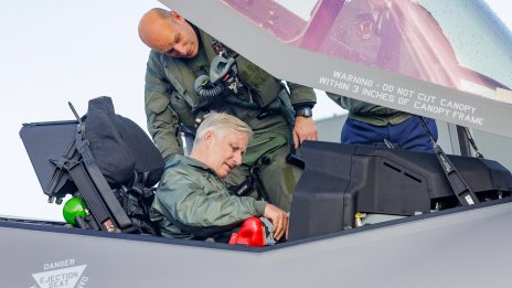 Разходите за поддръжка унищожиха първата US програма за изтребители от пето поколение - F-22