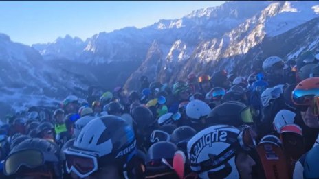 Нещо не е наред с Алпите: Необичайно топло време разтопи снега в Доломитите