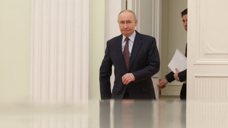 Митът за непобедимостта на Путин се разпада, ще оцелее ли режимът?