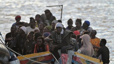 Над 41 000 души са прекосили Ламанша с малки лодки от началото на годината