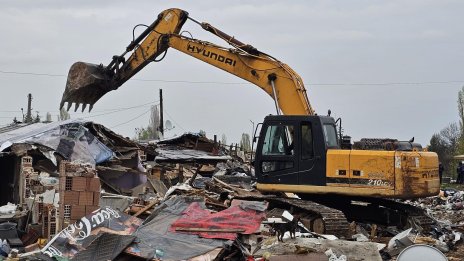 Осъдиха България да плати 578 хил. евро заради събореното ромско село край София