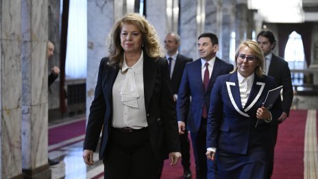 "Сова Харис": Йотова-Вълчев с 25% преднина пред Гюров-Кандев