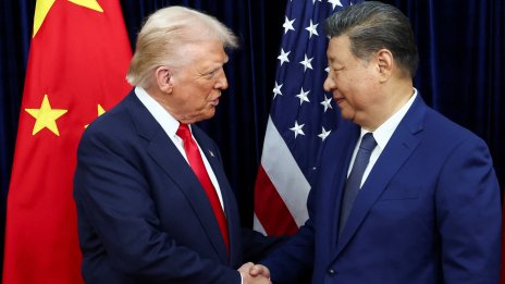 Доналд Тръмп и Си Цзинпин разговарят на първата си среща от 2019 година насам