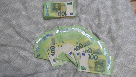 Над 60 000&euro; и списъци с имена иззети при акция в Плевенско, задържани са 16 души