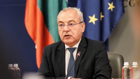 Тристранката обсъди бюджетите за 2026 г., пълно съгласие няма