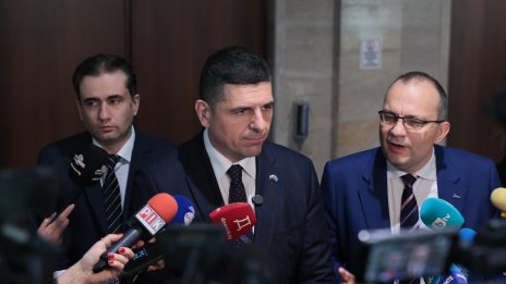 ПП-ДБ за "Лукойл": Не може хора, свързани с Пеевски, да управляват рафинерията