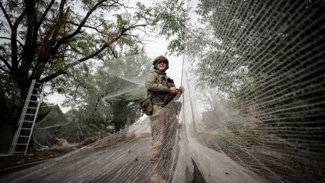 Украински дрон за 700 евро унищожава руски хеликоптер за шест милиона евро