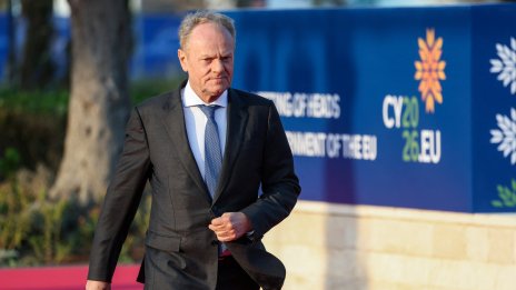 Туск поставя под въпрос лоялността на САЩ към НАТО